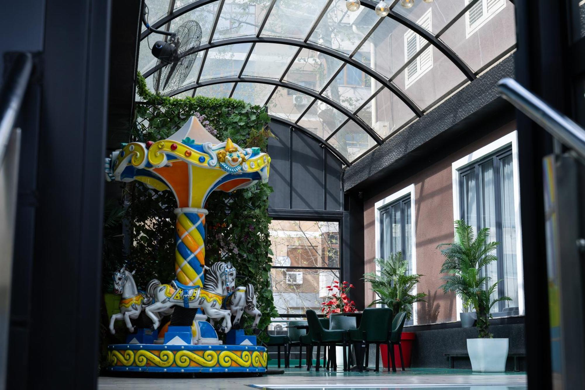 4R Colombo Hotel Tirana Exteriér fotografie