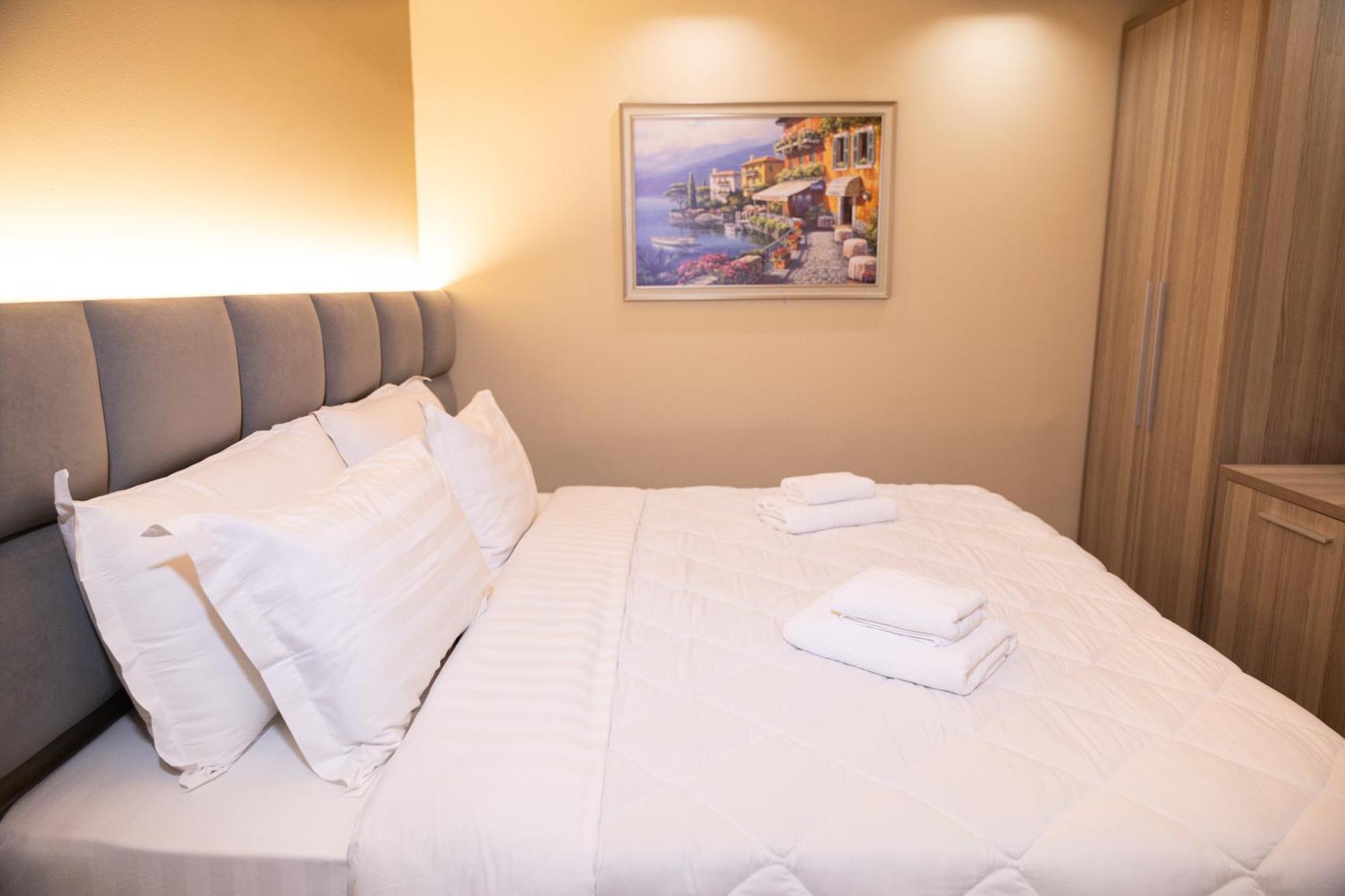 4R Colombo Hotel Tirana Exteriér fotografie