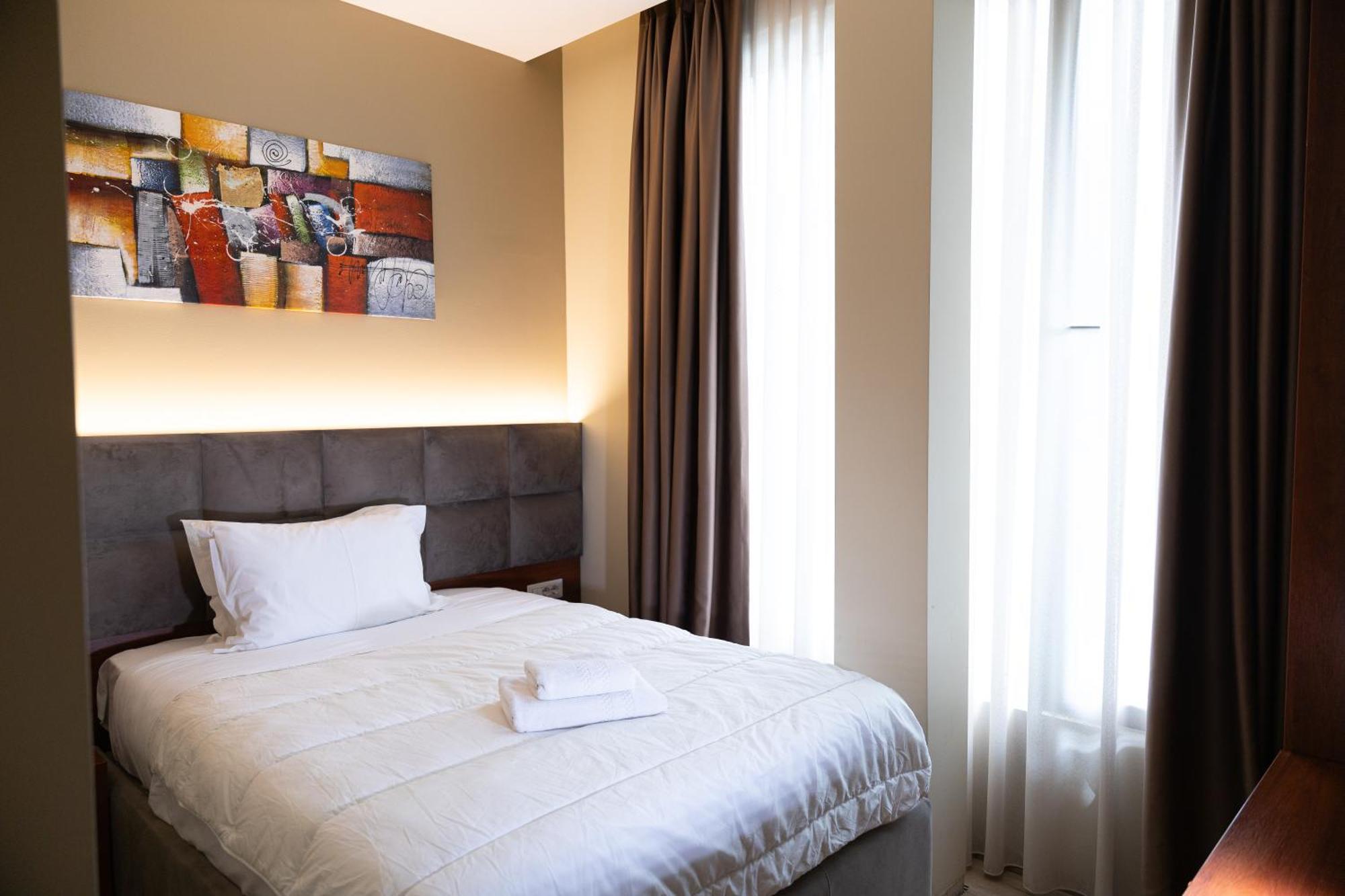 4R Colombo Hotel Tirana Exteriér fotografie